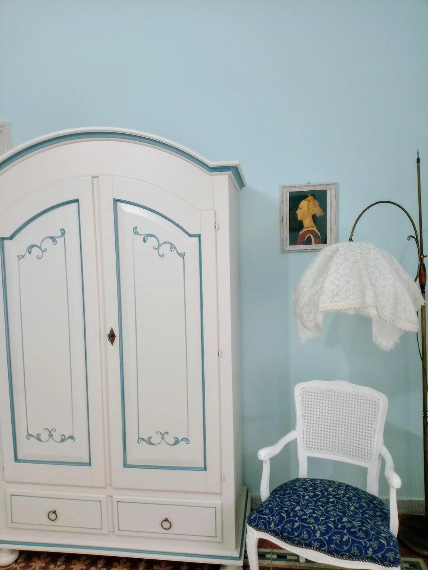 Appartement Bright 2-bedroom Near Napels